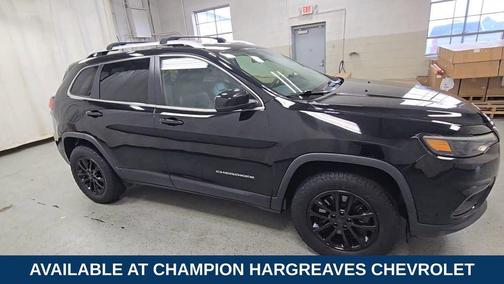 Diamond Black Crystal Pearlcoat 2019 Jeep Cherokee Latitude Plus