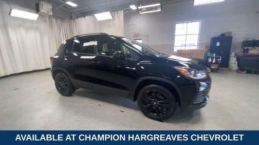 Mosaic Black Metallic 2021 Chevrolet Trax LT