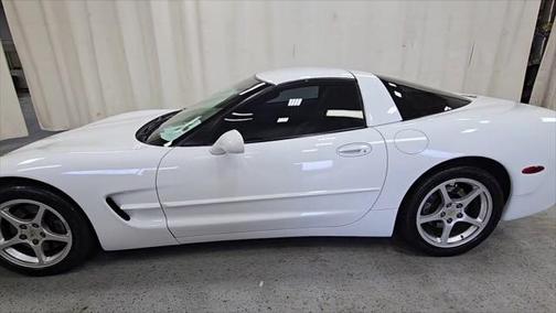 2000 Chevrolet Corvette Base