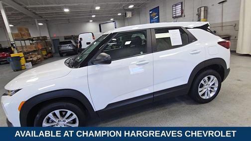 Summit White 2023 Chevrolet Trailblazer LS