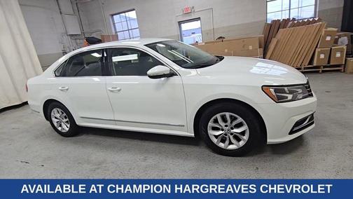 2017 Volkswagen Passat 1.8T S
