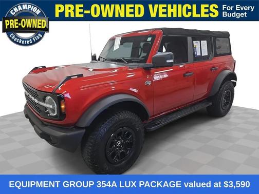 Red 2022 Ford Bronco Base