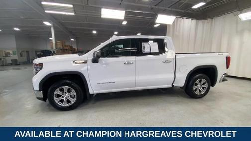 White 2025 GMC Sierra 1500 SLT
