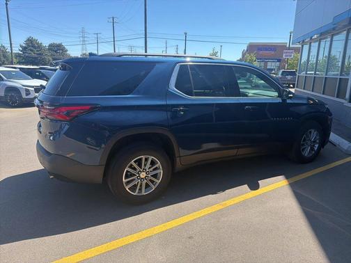Northsky Blue Metallic 2023 Chevrolet Traverse LT Cloth