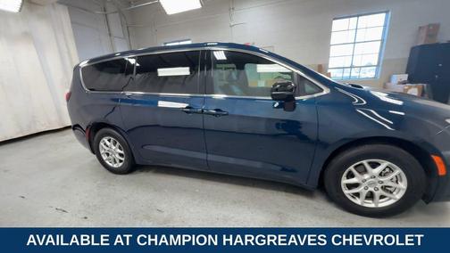 2025 Chrysler Pacifica L