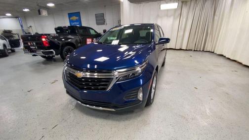 Blue Glow Metallic 2023 Chevrolet Equinox 1LT