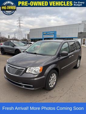 2015 Chrysler Town & Country Touring