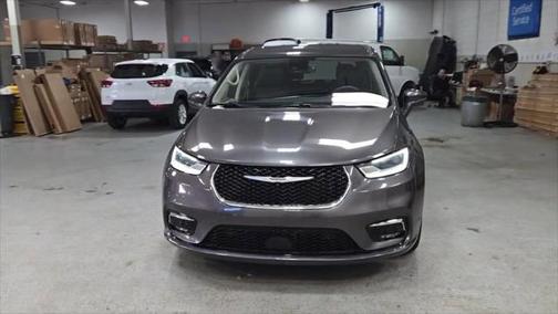 2022 Chrysler Pacifica Hybrid Touring L