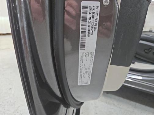 2022 Chrysler Pacifica Hybrid Touring L