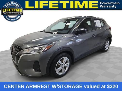 Gun Metallic 2022 Nissan Kicks S