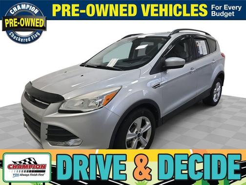 Ingot Silver Metallic 2014 Ford Escape SE