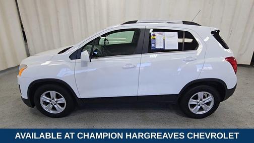 Summit White 2016 Chevrolet Trax LT