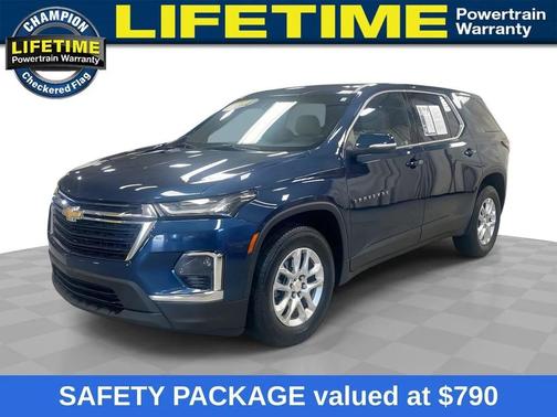 Northsky Blue Metallic 2023 Chevrolet Traverse LS