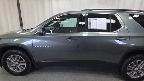 2022 Chevrolet Traverse LT Cloth