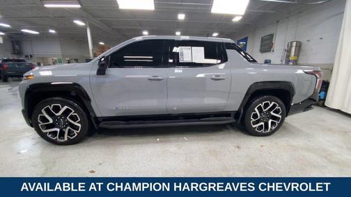 2025 Chevrolet Silverado EV RST