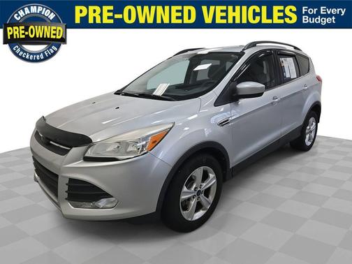 Ingot Silver Metallic 2014 Ford Escape SE