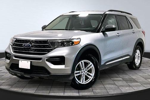 Silver Metallic 2023 Ford Explorer XLT
