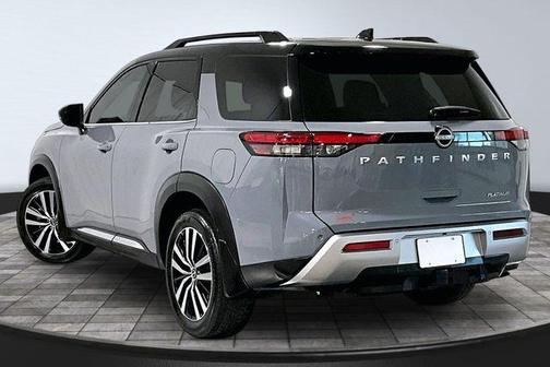 Solid Gray / Super Black 2025 Nissan Pathfinder Platinum