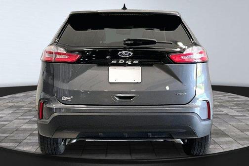 Gray Metallic 2024 Ford Edge SE