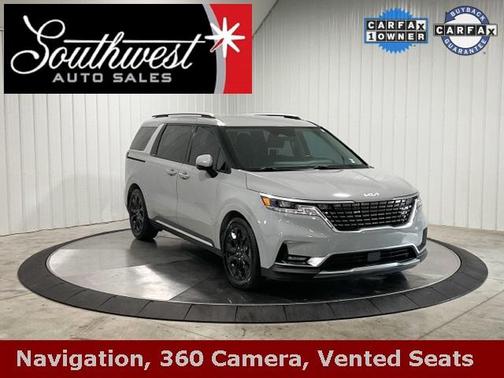2022 Kia Carnival SX