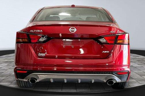 Scarlet Ember 2020 Nissan Altima 2.5 SR