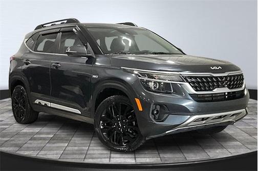 2022 Kia Seltos Nightfall
