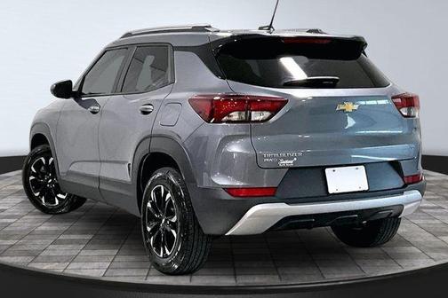 Mosaic Black Metallic 2023 Chevrolet Trailblazer RS