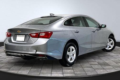 Sterling Gray Metallic 2024 Chevrolet Malibu LT