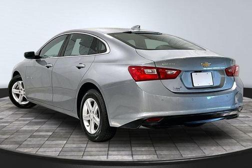 Sterling Gray Metallic 2024 Chevrolet Malibu LT