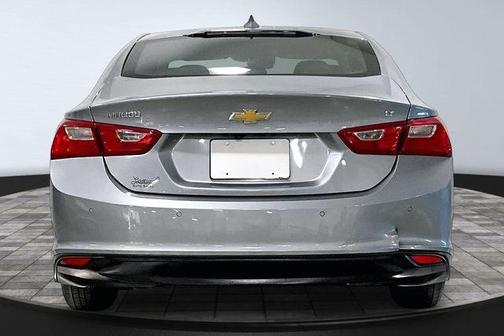 Sterling Gray Metallic 2024 Chevrolet Malibu LT