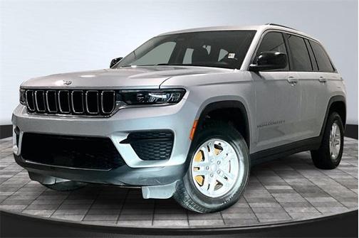 2022 Jeep Grand Cherokee Laredo