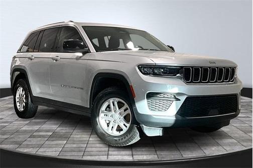 2022 Jeep Grand Cherokee Laredo