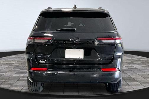 Diamond Black 2023 Jeep Grand Cherokee L Limited