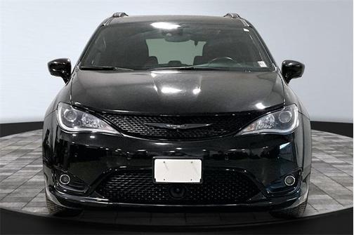 2020 Chrysler Pacifica Touring-L Plus