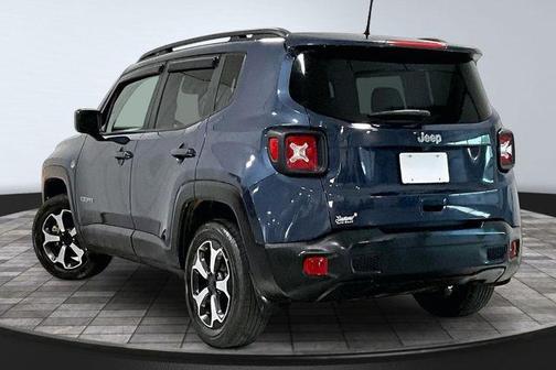 Slate Blue Pearlcoat 2021 Jeep Renegade Latitude