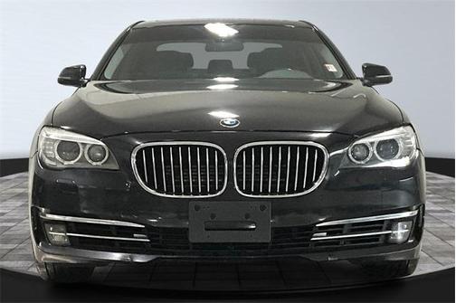 2013 BMW 750 i xDrive