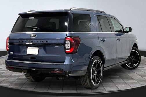 Blue Metallic 2022 Ford Expedition Limited
