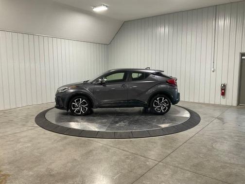 2021 Toyota C-HR XLE