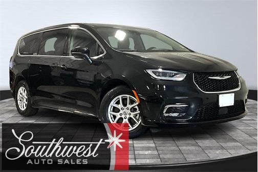 2023 Chrysler Pacifica Touring-L