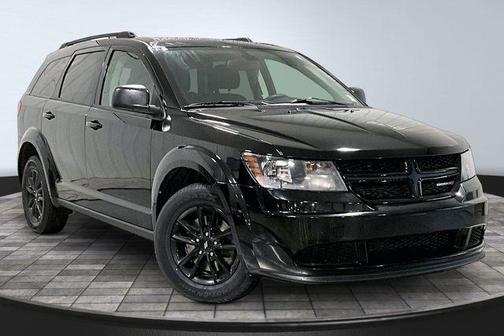 Pitch Black Clearcoat 2020 Dodge Journey SE Value