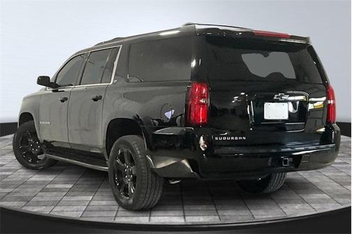 2017 Chevrolet Suburban LT
