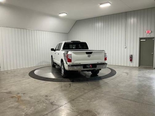 2018 Nissan Titan SV