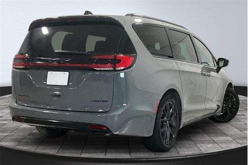 2025 Chrysler Pacifica Limited