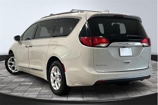 2019 Chrysler Pacifica Touring-L Plus