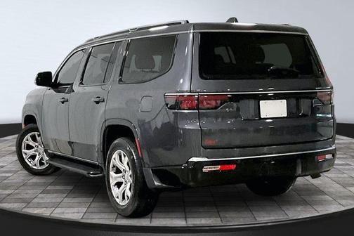 Metallic 2022 Jeep Wagoneer Series II