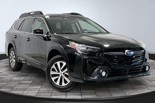 Crystal Black Silica 2024 Subaru Outback Premium