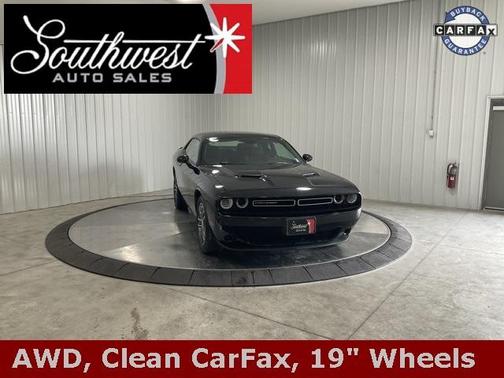 2019 Dodge Challenger SXT