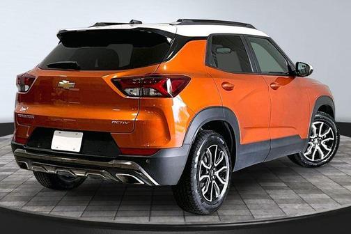 Vivid Orange Metallic 2023 Chevrolet Trailblazer ACTIV