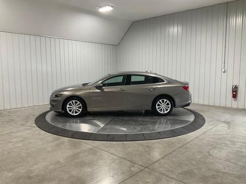 2017 Chevrolet Malibu 1LT
