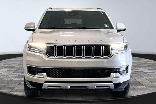 Luxury White Pearlcoat 2022 Jeep Wagoneer Series II
